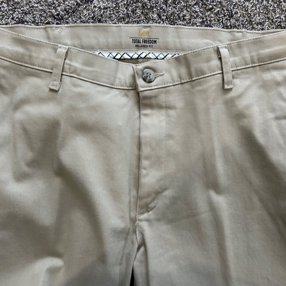Lee Total Freedom khaki chino pants 34x32 34 - Picture 2 of 4